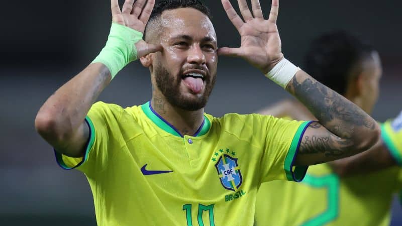 Tiểu sử Neymar: "Cậu bé vàng" của bóng đá Brazil