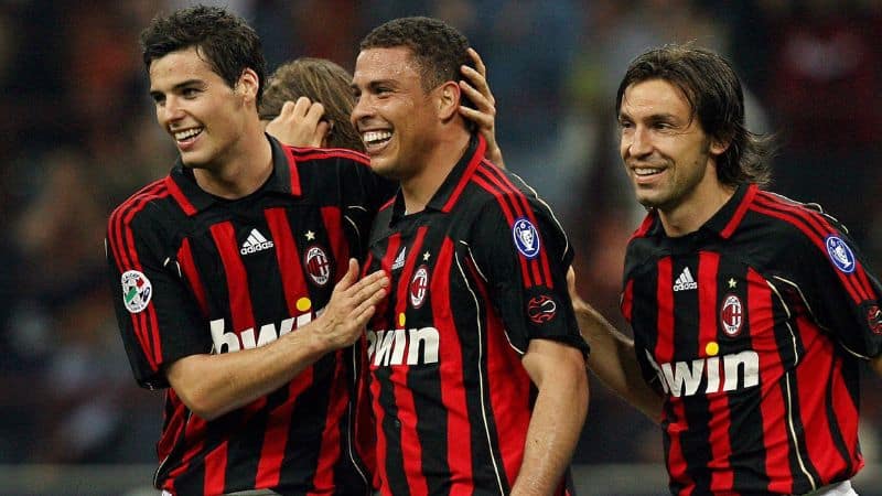 Ronaldo đầu quân cho AC Milan nhưng không đạt được kỳ vọng như mong đợi