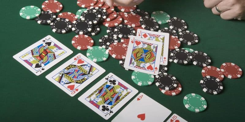 Các thuật ngữ trong Poker được nhiều tay cược quan tâm